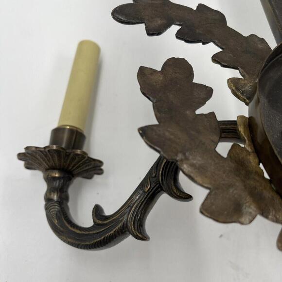 Vintage SOLID BRASS DOUBLE CANDLE HANGING WALL SCONCE Floral MCM - Picture 6 of 7